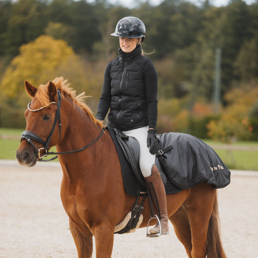 Ländtäcke från Back on Track med Welltex®-teknologi.