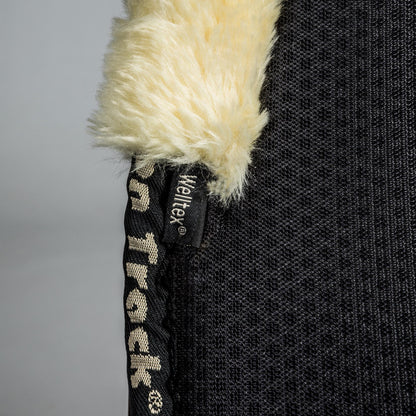 Impact sadelunderlag med kunstpels